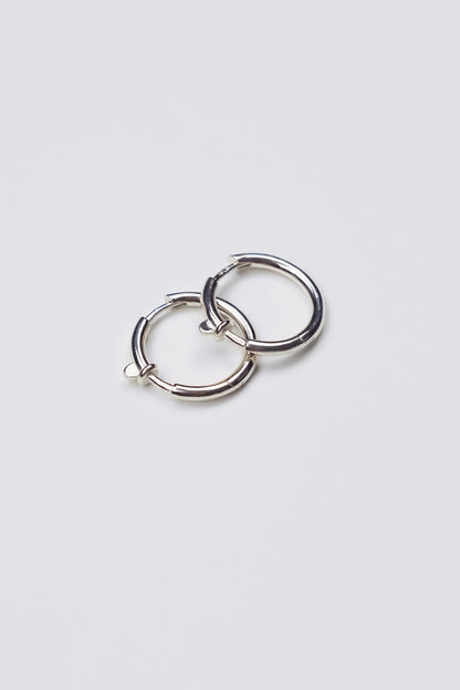 Linking Ear Medium Hoops [M]